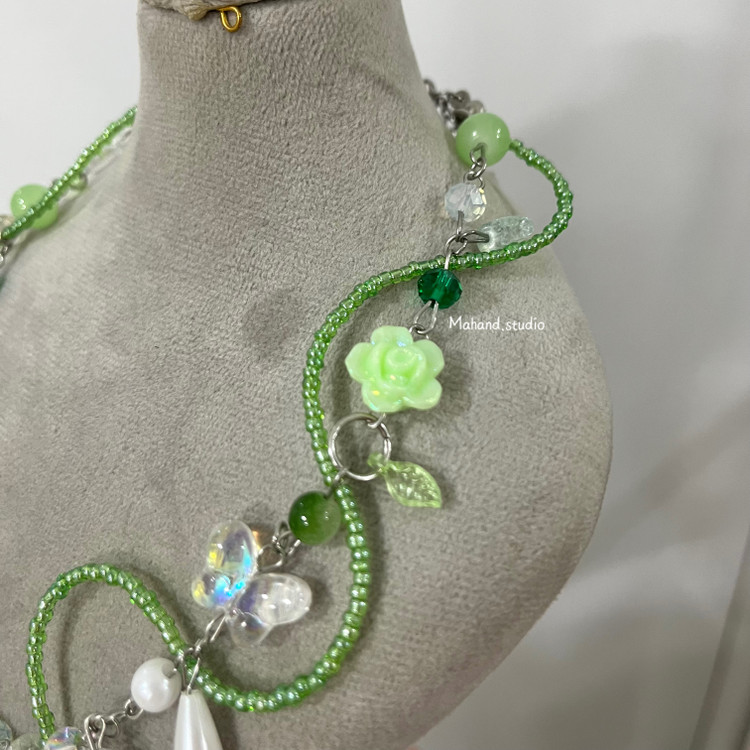 گردنبند دستساز جواهری پری جنگل سبز ( Green fairy 🧚🏻)